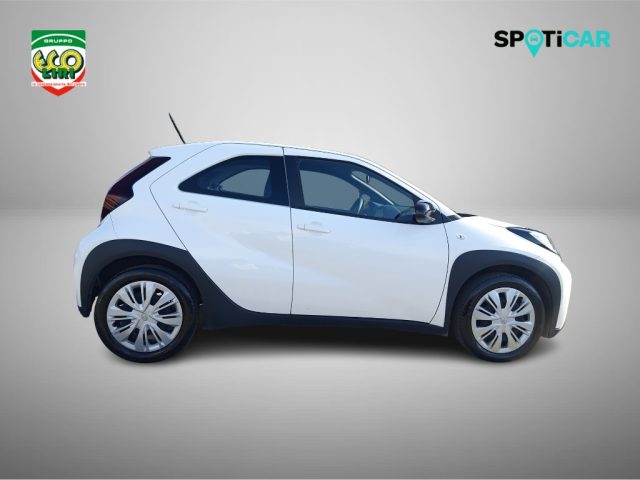 Toyota Aygo X 1.0 VVT-i 72 CV 5 porte Active - foto 4 di 4