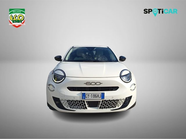 Fiat 600 Hybrid 100 CV DCT MHEV La Prima - foto 2 di 4