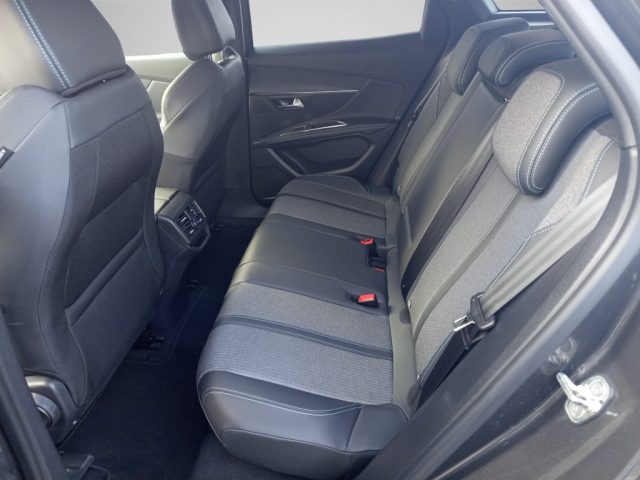 Peugeot 3008 Hybrid 136 e-DCS 6 Allure Pack usato a SAN GIORGIO A LIRI