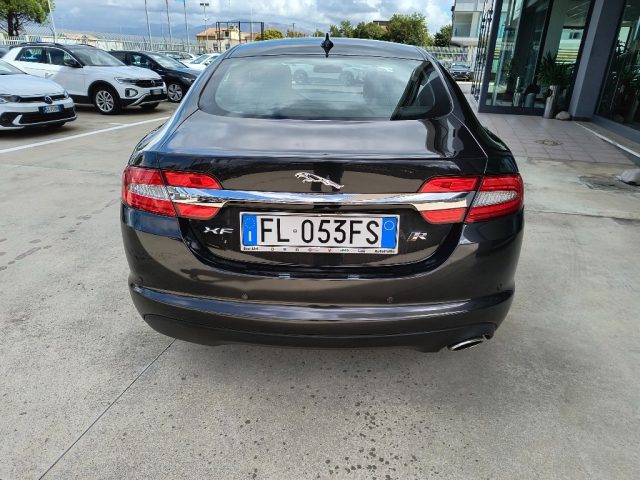 Jaguar XF 2.2 D 200 CV Premium Luxury - foto 4 di 22