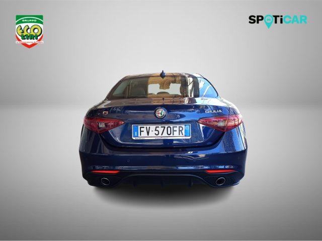 Alfa Romeo Giulia 2.2 Turbodiesel 190 CV AT8 Executive - foto 3 di 4