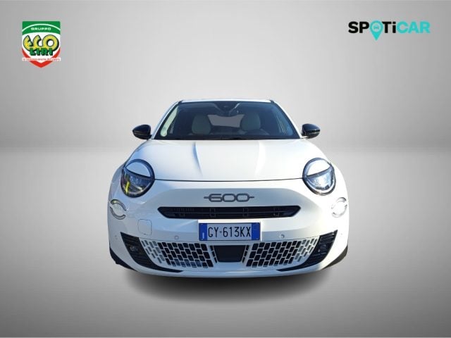 Fiat 600 Hybrid 136 CV DCT MHEV La Prima - foto 3 di 4