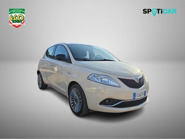 Lancia Ypsilon 1.3 MJT 16V 95 CV 5 porte S&S Platinum - foto 3 di 4