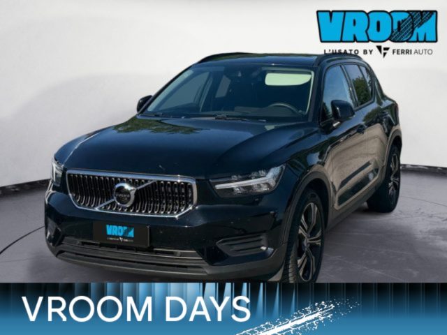 Volvo XC40 T2 Geartronic Momentum Core - foto 2 di 4