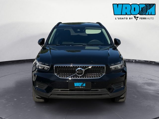 Volvo XC40 T2 Geartronic Momentum Core - foto 3 di 4