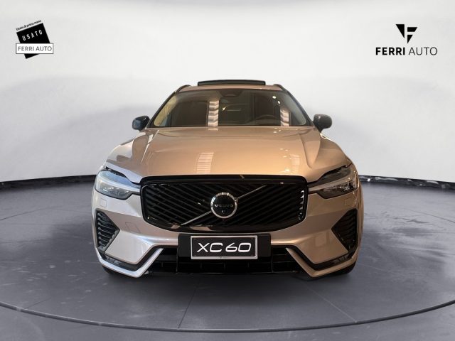 Volvo XC60 B5 AWD automatico Ultra Dark - foto 3 di 4