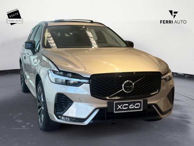 Volvo XC60 B5 AWD automatico Ultra Dark - foto 4 di 4