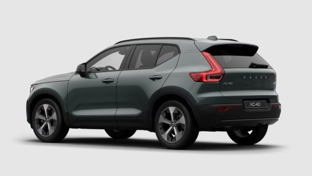 Volvo XC40 B3 automatico Plus Dark - foto 3 di 4