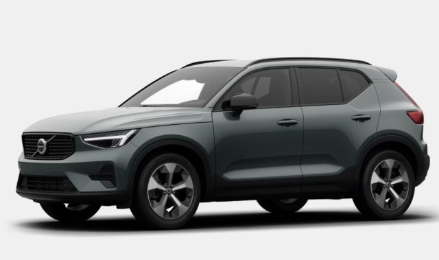 Volvo XC40 B3 automatico Plus Dark - foto 2 di 4