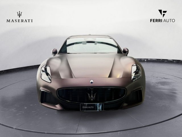 Maserati GranTurismo V6 550 CV AWD Trofeo 75th Anniversary - foto 3 di 4