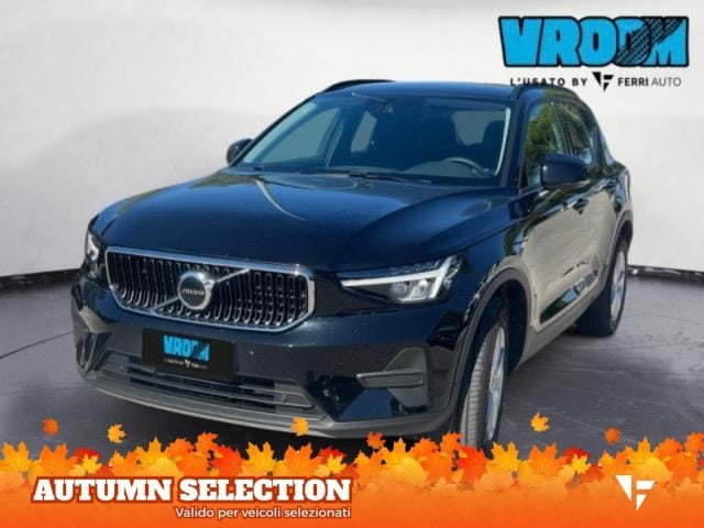 Volvo XC40 T2 automatico Essential, del 2023, 30.508 km, in vendita a Tavagnacco (UD)