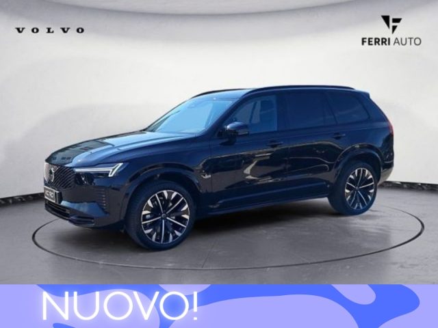 Volvo XC90 B5 AWD automatico 7 posti Plus Dark nuovo a TAVAGNACCO