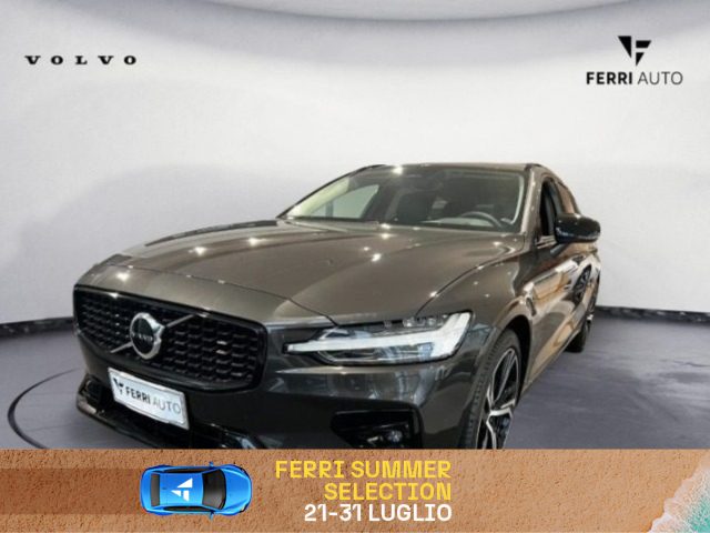 Volvo V60 B4 (d) automatico Plus Dark - foto 2 di 4
