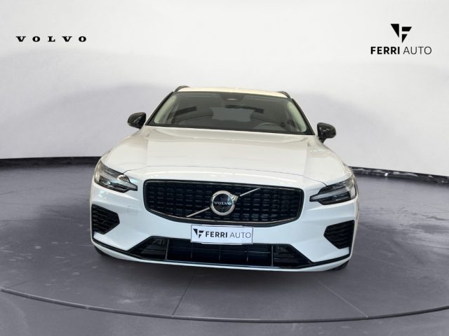 Volvo V60 T6 Plug-in Hybrid AWD automatico Plus Dark - foto 3 di 4
