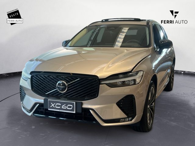 Volvo XC60 B5 AWD automatico Ultra Dark km 0 a TAVAGNACCO