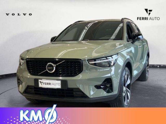 Volvo XC40 B3 automatico Ultra Dark km 0 a TAVAGNACCO