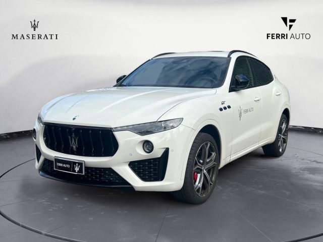 Maserati Levante MY23 2.0 BT AT8 330 CV 4WD GT Hybrid - foto 2 di 4