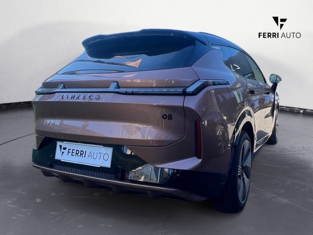 Lynk & Co 8 PHEV More - foto 4 di 4