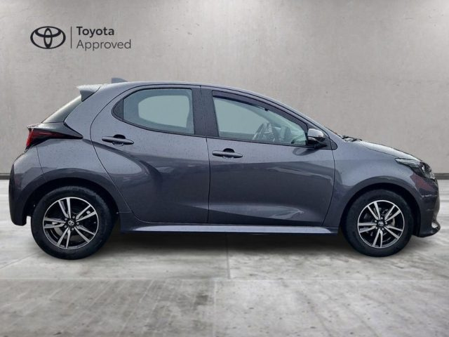Toyota Yaris 1.0 5 porte Active - foto 4 di 4