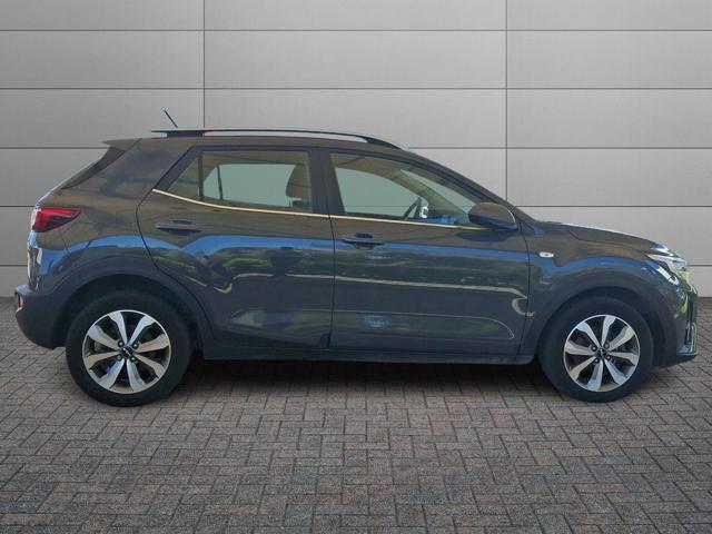 Kia Stonic 1.0 T-GDi 120 CV MHEV DCT Style - foto 3 di 4