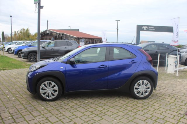Toyota Aygo X 1.0 VVT-i 72 CV 5 porte Active - foto 2 di 4