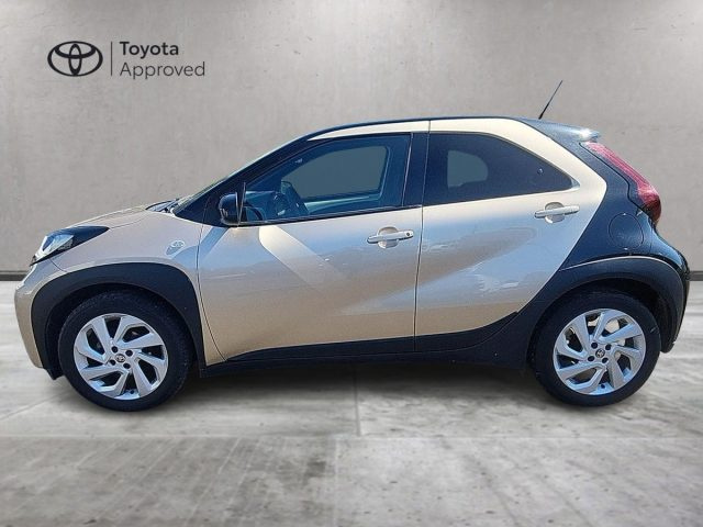 Toyota Aygo X 1.0 VVT-i 72 CV 5 porte Trend - foto 3 di 4