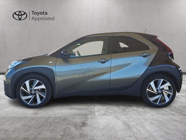 Toyota Aygo X 1.0 VVT-i 72 CV 5 porte Lounge S-CVT - foto 3 di 4