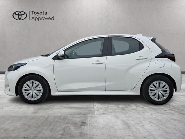 Toyota Yaris 1.5 Hybrid 5 porte Business - foto 3 di 4