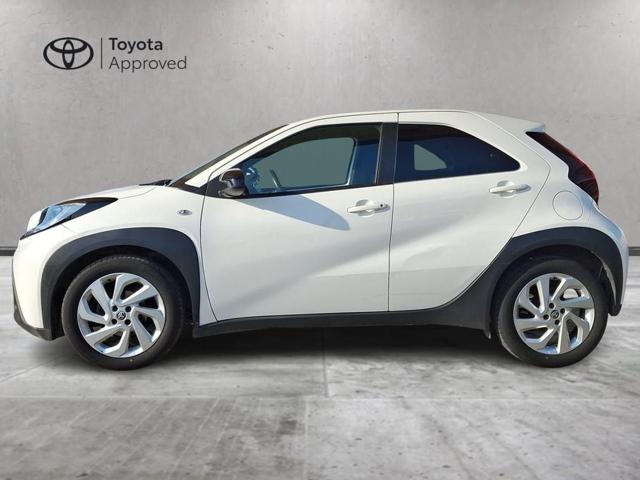 Toyota Aygo X 1.0 VVT-i 72 CV 5 porte Active S-CVT - foto 3 di 4