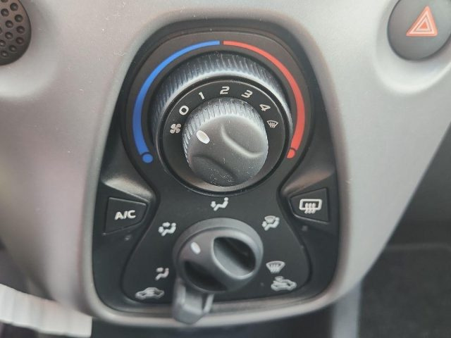 Peugeot 108 VTi 72 S&S 5 porte Active usato a ROMA