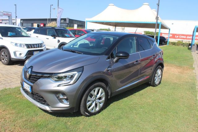 Renault Captur Plug-in Hybrid E-Tech 160 CV Intens usato a ROMA