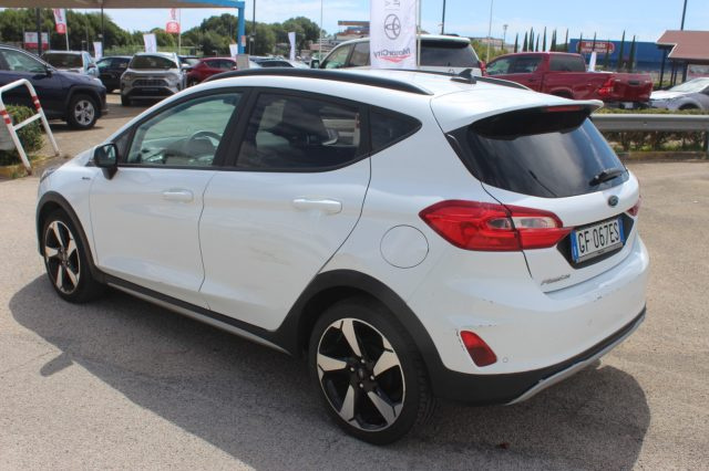 Ford Fiesta Active 1.0 Ecoboost 95 CV - foto 4 di 4