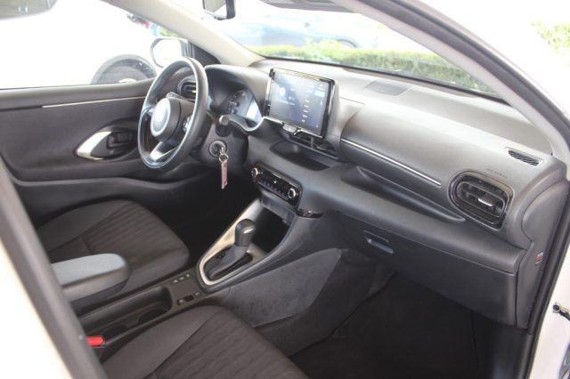 Toyota Yaris 1.5 Hybrid 5 porte Active, del 2025, 15.000 km, in vendita a Roma (RM)