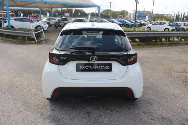 Toyota Yaris 1.5 Hybrid 5 porte Active - foto 4 di 4