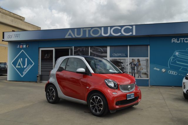 smart forTwo 70 1.0 twinamic Passion Automatica - foto 3 di 4