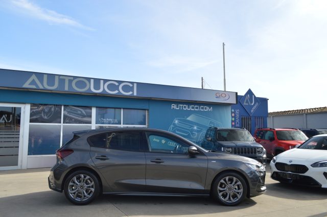 Ford Focus 1.0 EcoBoost Hybrid 125 CV ST-Line 5p. - foto 2 di 4