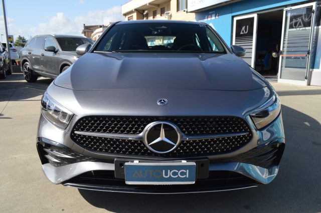 Mercedes-Benz A 180 Automatic AMG Line Premium 136 Cv - foto 4 di 4