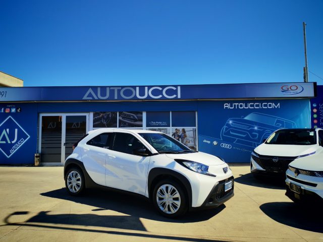 Toyota Aygo X 1.0 VVT-i 72 CV 5 porte Active - foto 3 di 4