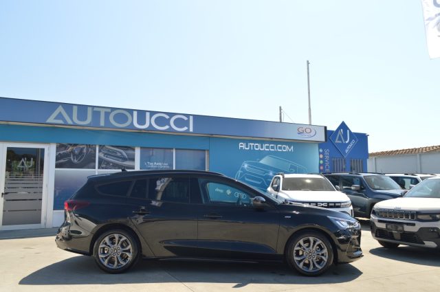 Ford Focus 1.0 EcoBoost Hybrid ST-Line SW 125 CV - foto 2 di 25