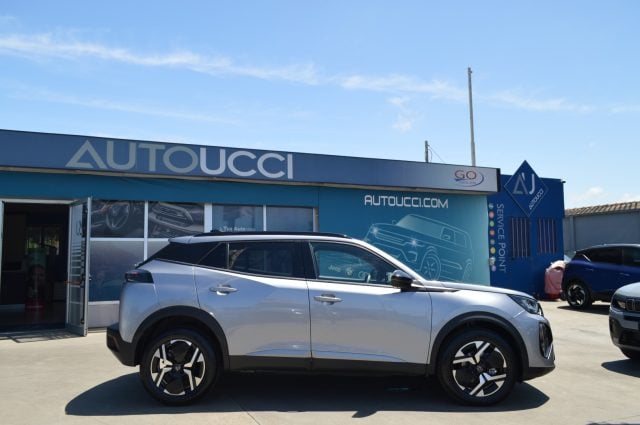 Peugeot 2008 1.2 PureTech S&S 100 CV Allure - foto 2 di 4