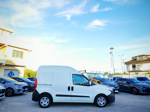 Fiat Doblo Doblò 1.6 MJT 105CV PN-TA Cargo - foto 2 di 4