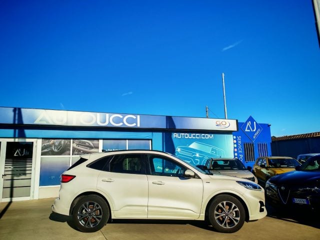 Ford Kuga 1.5 EcoBoost 150 CV 2WD ST-Line - foto 2 di 4