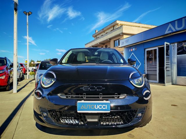 Fiat 600 Hybrid MHEV DCT La Prima 100 CV - foto 4 di 4
