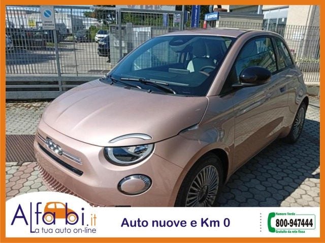 Fiat 500 1.0 Hybrid 65CV Icon + Pack Comfort - foto 2 di 4