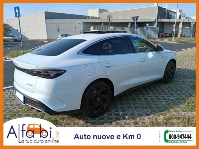 BYD Seal 6 DM-i 1.5 PHEV 212CV Comfort - foto 4 di 4