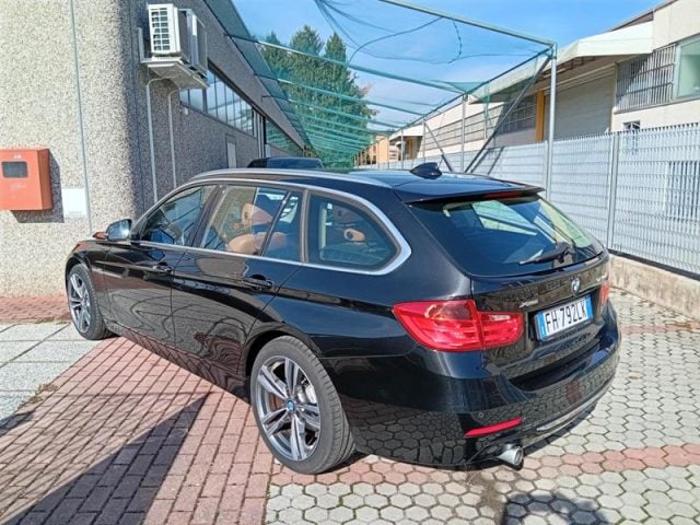 BMW 320 D Touring XDrive Luxury - SOLO COMMERCIANTI - foto 3 di 4