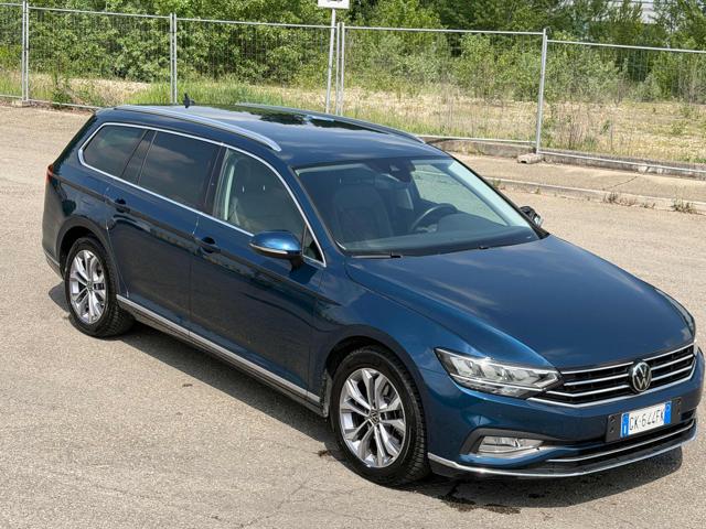 Volkswagen Passat Variant 2.0 TDI SCR 200 CV DSG Executive IVA ESPOSTA - foto 2 di 4