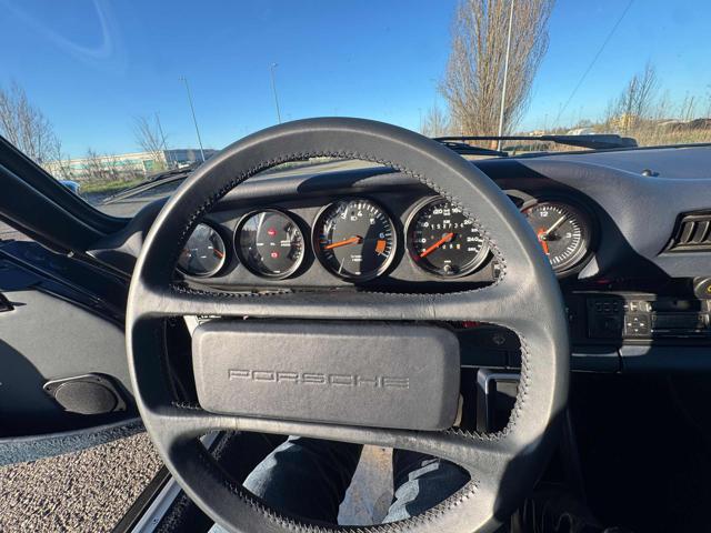 Porsche 911 Carrera 3.2 Cabriolet ?TURBO LOOK? - foto 3 di 4