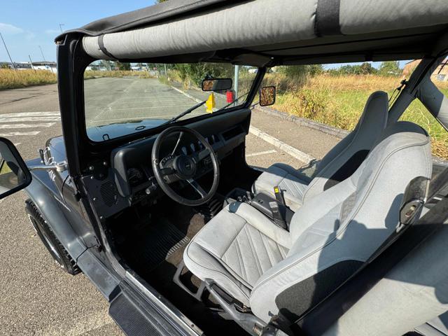 Jeep Wrangler YJ 4.0 Automatik+klima - foto 4 di 4