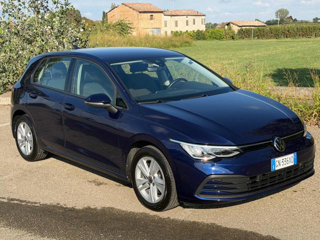 Volkswagen Golf 1.0 eTSI EVO DSG Life, del 2023, 139.000 km, in vendita a Novi Di Modena (MO)
